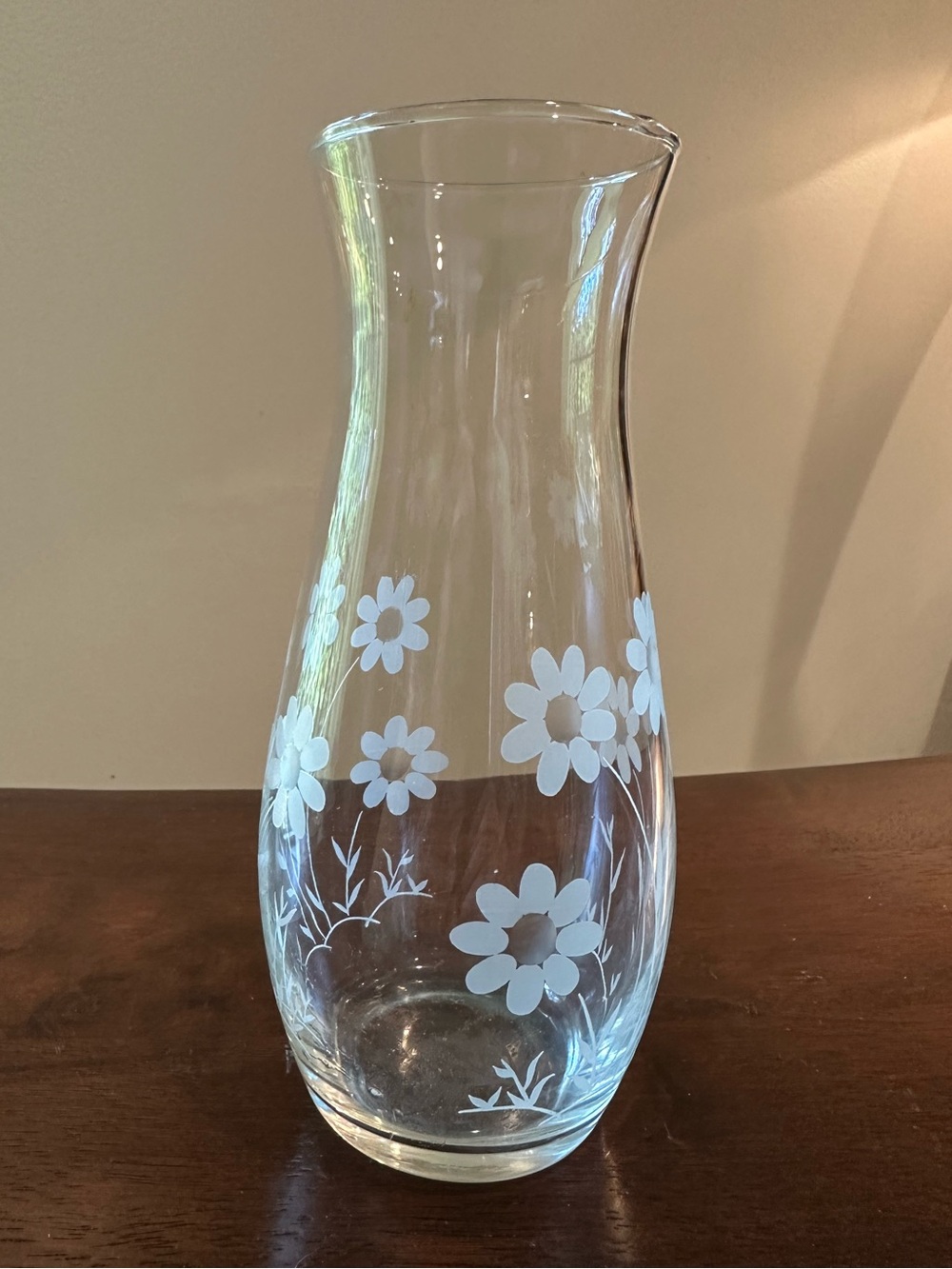 Small glass vase • etched flowers • vintage - Picture 2 of 5